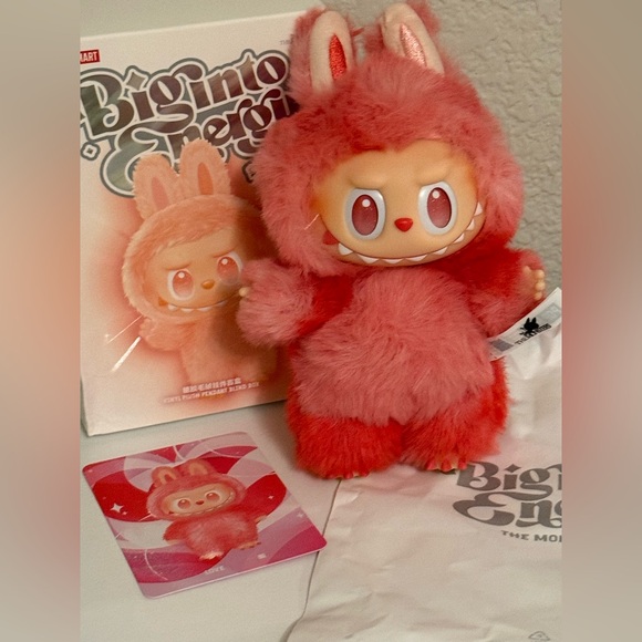 *Authentic* (verified) NEW Pop Mart Labubu (Love) from Big Into Energy V3